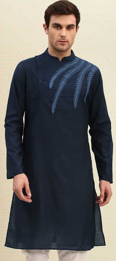 Blue color Kurta in Cotton fabric with Thread work