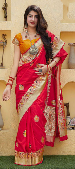 Red and Maroon color Saree in Banarasi Silk, Silk fabric with Weaving work