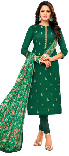 Casual Green color Salwar Kameez in Cotton fabric with Churidar Embroidered, Thread work : 1678562