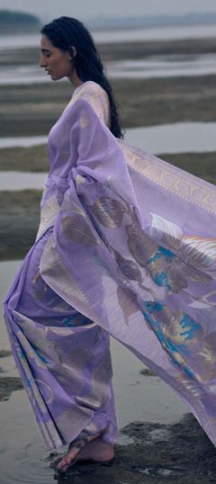 Purple and Violet color Saree in Linen fabric with Printed work