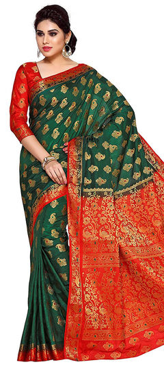 Green color Saree in Kanchipuram Silk, Silk fabric with Zari work