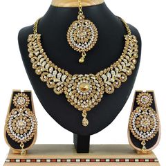 Gold, White and Off White color Necklace in Copper, Metal Alloy studded with CZ Diamond & Gold Rodium Polish : 1690244