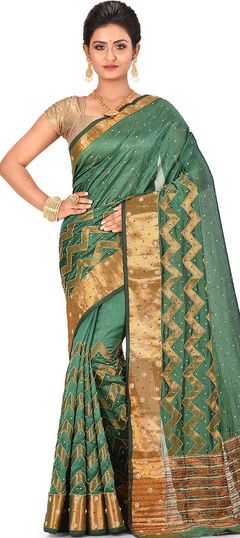 Green color Saree in Kanchipuram Silk, Silk fabric with Weaving work