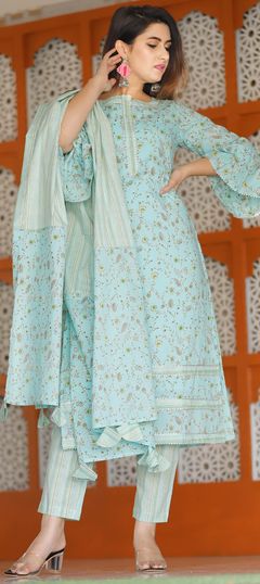 Blue color Salwar Kameez in Cotton fabric with Floral, Printed work