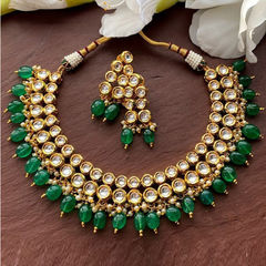 Green color Necklace in Metal Alloy studded with Kundan & Gold Rodium Polish : 1700332