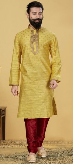 Yellow color Kurta Pyjamas in Jacquard fabric with Thread work