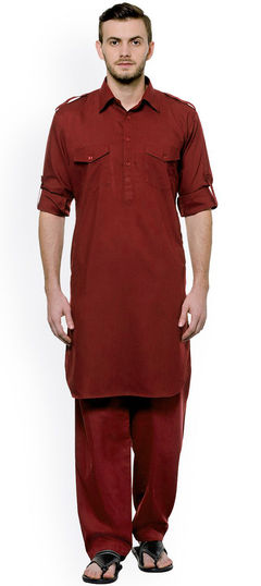 Red and Maroon color Pathani Suit in Cotton fabric with Thread work : 1715538