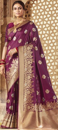 Pink and Majenta color Saree in Banarasi Silk, Silk fabric with Weaving work
