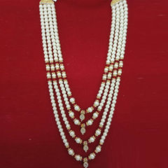 White and Off White color Groom Necklace in Metal Alloy studded with CZ Diamond, Pearl & Gold Rodium Polish : 1724165