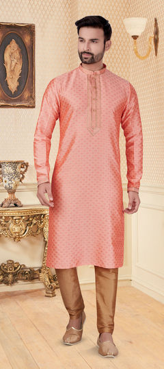 Pink and Majenta color Kurta Pyjamas in Jacquard fabric with Zari work