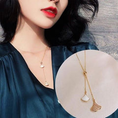 Gold Rodium Polish Gold color Necklace in Metal Alloy studded with Artificial