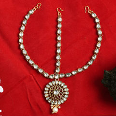 White and Off White color Mang Tikka in Copper studded with Kundan & Gold Rodium Polish : 1745008