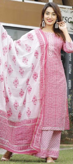 Designer Pink and Majenta color Salwar Kameez in Cotton fabric with Palazzo Bandhej, Floral, Gota Patti, Lehariya, Printed work : 1745261