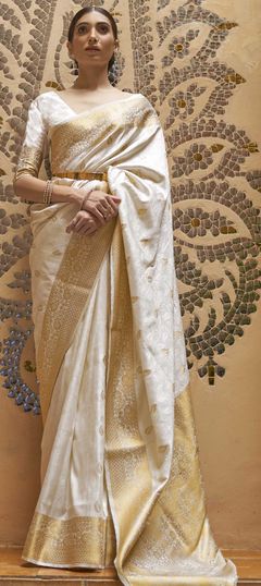 White and Off White color Saree in Kanchipuram Silk, Silk fabric with Weaving work