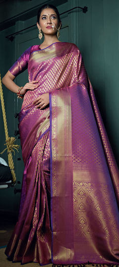 Traditional Purple and Violet color Saree in Raw Silk, Silk fabric with South Weaving work : 1747938