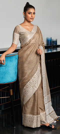 Beige and Brown color Saree in Linen fabric with Weaving work