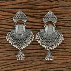 Silver Rodium Polish Silver color Earrings in Metal Alloy studded with Beads