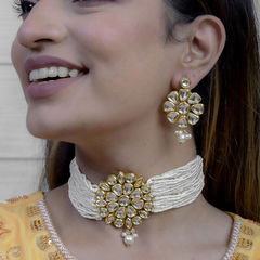 White and Off White color Necklace in Brass studded with Kundan & Gold Rodium Polish : 1753489