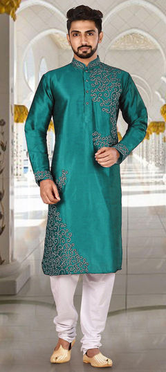 Green color Kurta Pyjamas in Dupion Silk fabric with Aari, Embroidered work