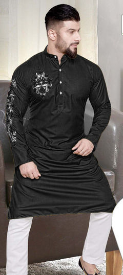 Black and Grey color Kurta in Cotton fabric with Thread work