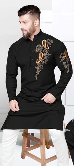 Black and Grey color Kurta in Cotton fabric with Thread work