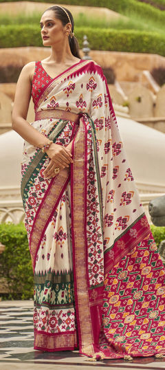 Beige and Brown, Pink and Majenta color Saree in Patola Silk, Silk fabric with Printed, Stone work