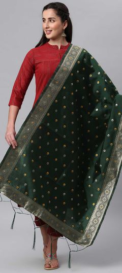 Green color Dupatta in Banarasi Silk fabric with Weaving work