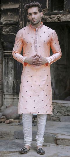 Pink and Majenta color Kurta Pyjamas in Poly cotton fabric with Embroidered, Thread work