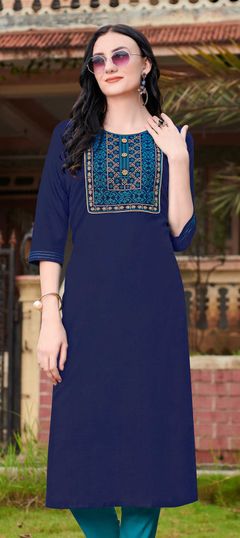 Blue color Kurti in Cotton fabric with Embroidered, Thread work