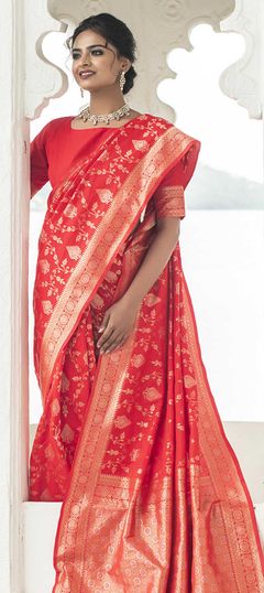Red and Maroon color Saree in Banarasi Silk, Silk fabric with Weaving work