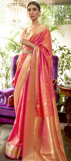 Traditional Pink and Majenta color Saree in Kanchipuram Silk, Silk fabric with South Weaving work : 1771368