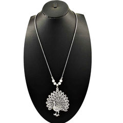 White and Off White color Pendant in Metal Alloy studded with Artificial & Silver Rodium Polish : 1773427