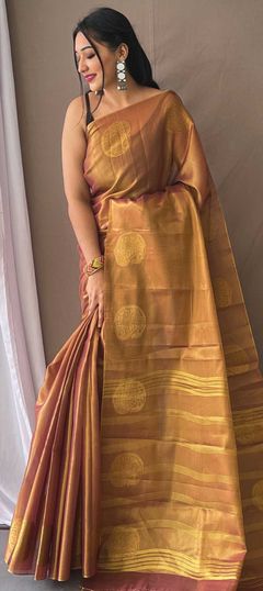 Gold, Pink and Majenta color Saree in Art Silk, Silk fabric with Weaving work