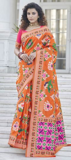 Orange color Saree in Patola Silk, Silk fabric with Printed, Weaving work