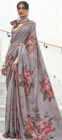 Purple and Violet color Saree in Crepe Silk, Silk fabric with Digital Print, Floral work