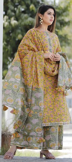 Yellow color Salwar Kameez in Cotton fabric with Block Print, Gota Patti work