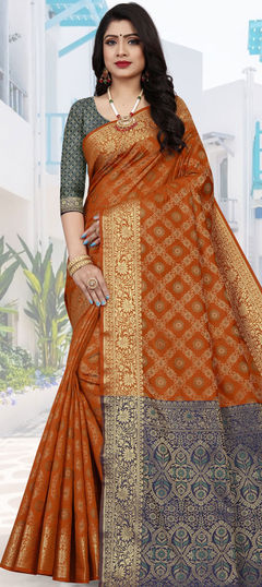 Orange color Saree in Patola Silk, Silk fabric with Weaving work