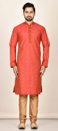 Red and Maroon color Kurta Pyjamas in Dupion Silk fabric with Printed work : 1790615