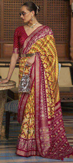 Pink and Majenta, Yellow color Saree in Patola Silk, Silk fabric with Printed work