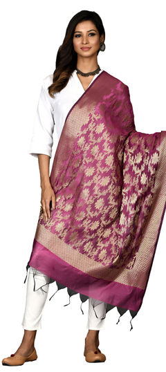 Pink and Majenta color Dupatta in Chanderi Silk fabric with Weaving, Zari work