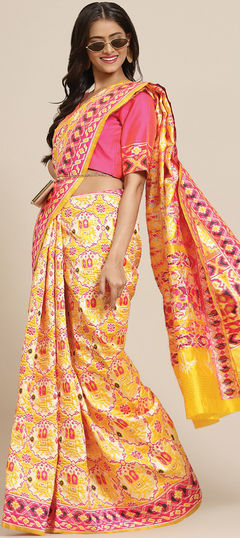 Yellow color Saree in Banarasi Silk, Silk fabric with Weaving work