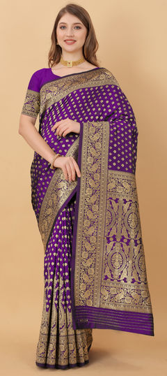 Purple and Violet color Saree in Kanchipuram Silk, Silk fabric with Weaving work