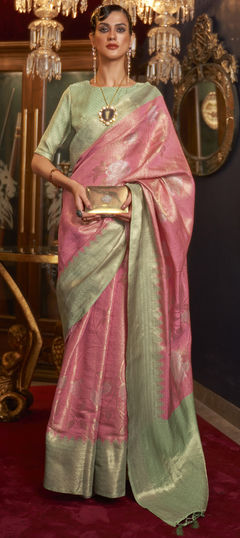 Pink and Majenta color Saree in Jacquard fabric with Weaving work