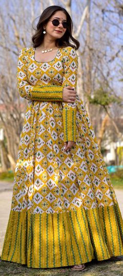 Yellow color Gown in Muslin fabric with Digital Print work