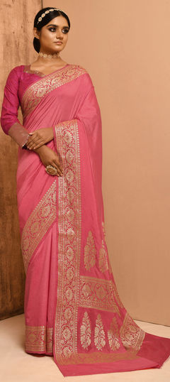 Pink and Majenta color Saree in Banarasi Silk, Silk fabric with Weaving work