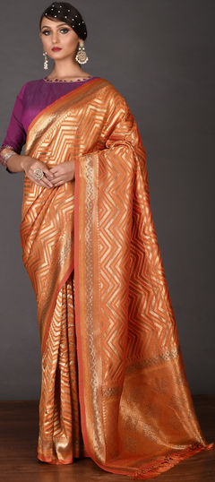 Orange color Saree in Kanchipuram Silk, Silk fabric with Stone, Weaving work