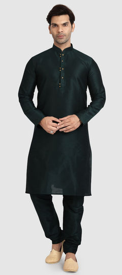 Green color Kurta Pyjamas in Art Silk fabric with Thread work : 1811775