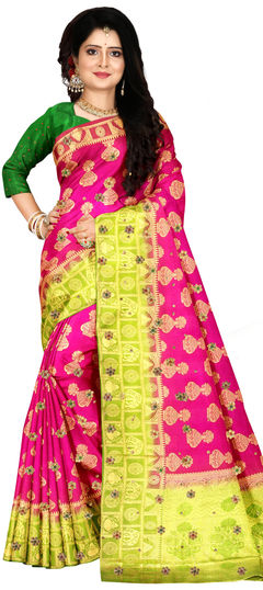 Pink and Majenta color Saree in Kanchipuram Silk, Silk fabric with Stone, Weaving work