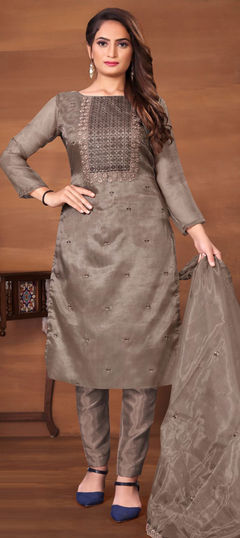 Black and Grey color Salwar Kameez in Organza Silk, Silk fabric with Embroidered, Resham, Thread work