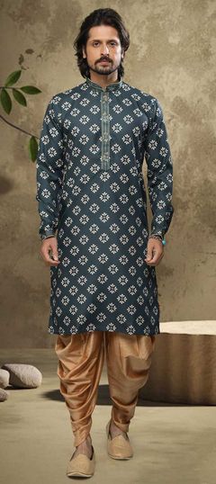 Green color Dhoti Kurta in Cotton fabric with Printed work